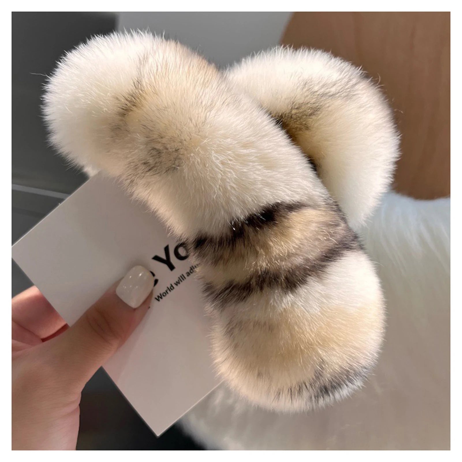 Pinza para el cabello de felpa elegante, de piel sintética lisa, pinzas grandes para el cabello, horquilla de color liso para otoño e invierno, ideal para cabello grueso.