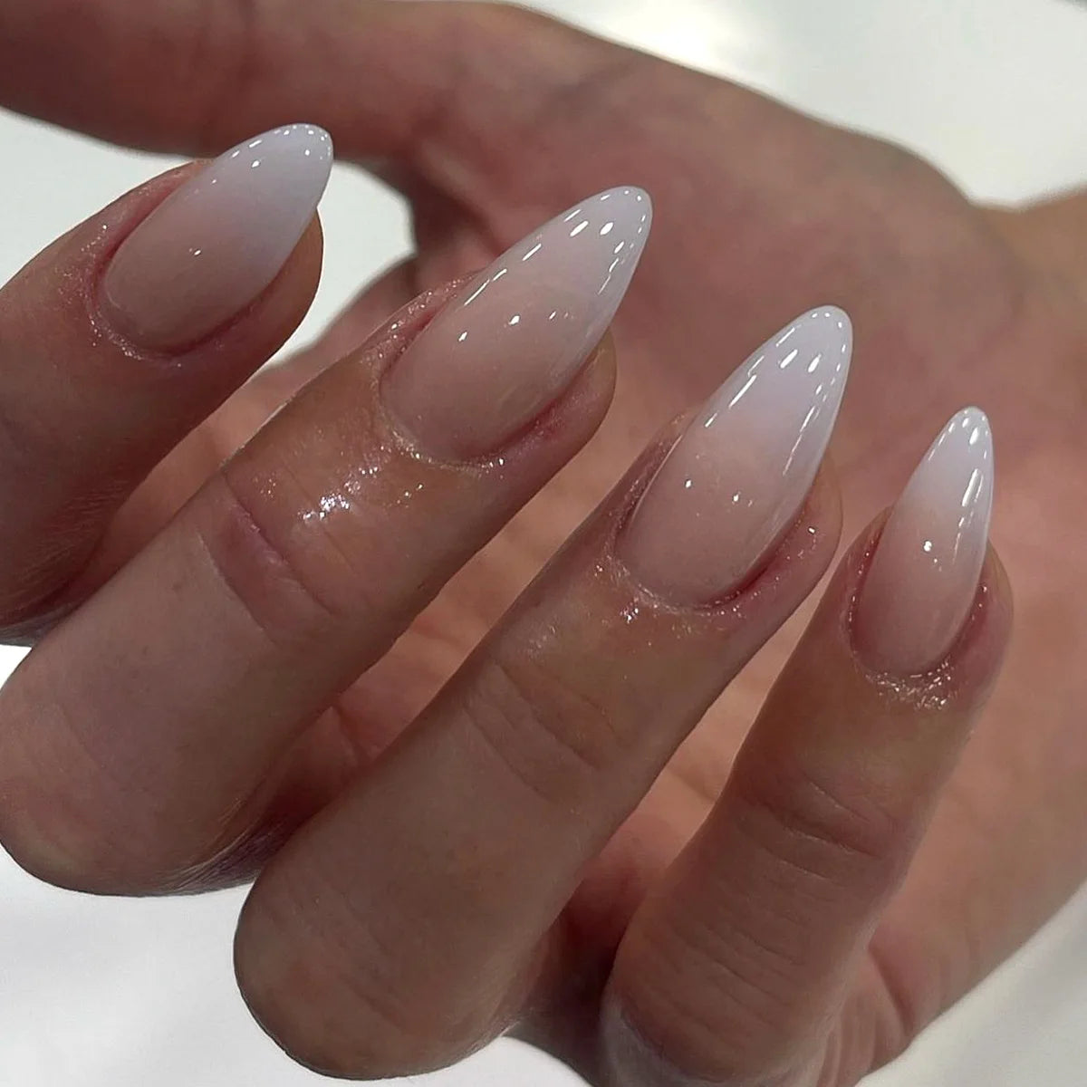 Juego de 24 Uñas Postizas Francesas, Puntas de Uñas Largas y Puntiagudas, Arte de Uñas, Cobertura Completa, Degradado Rosa, Uñas Acrílicas Simples, Desmontables