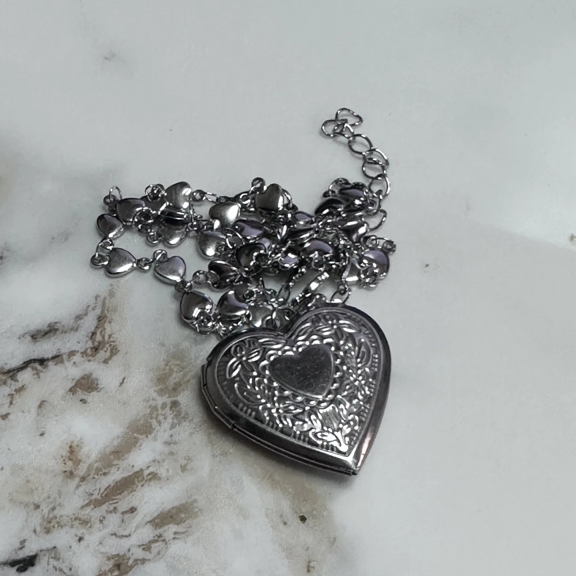 Collar con colgante de marco de medallón de foto de corazón romántico, collares con dijes de corazón de amor de acero inoxidable de Color plateado, joyería Y2K para mujer