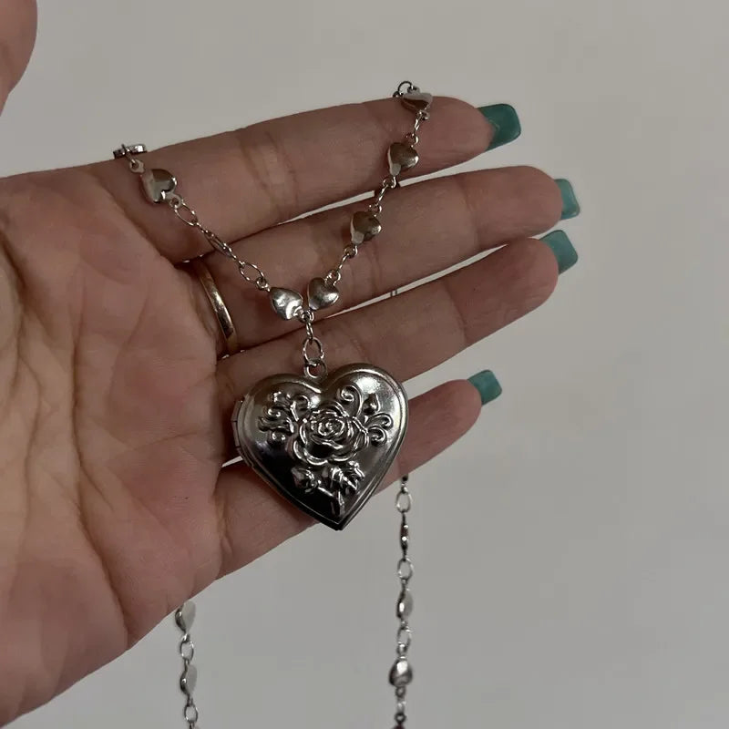 Collar con colgante de marco de medallón de foto de corazón romántico, collares con dijes de corazón de amor de acero inoxidable de Color plateado, joyería Y2K para mujer